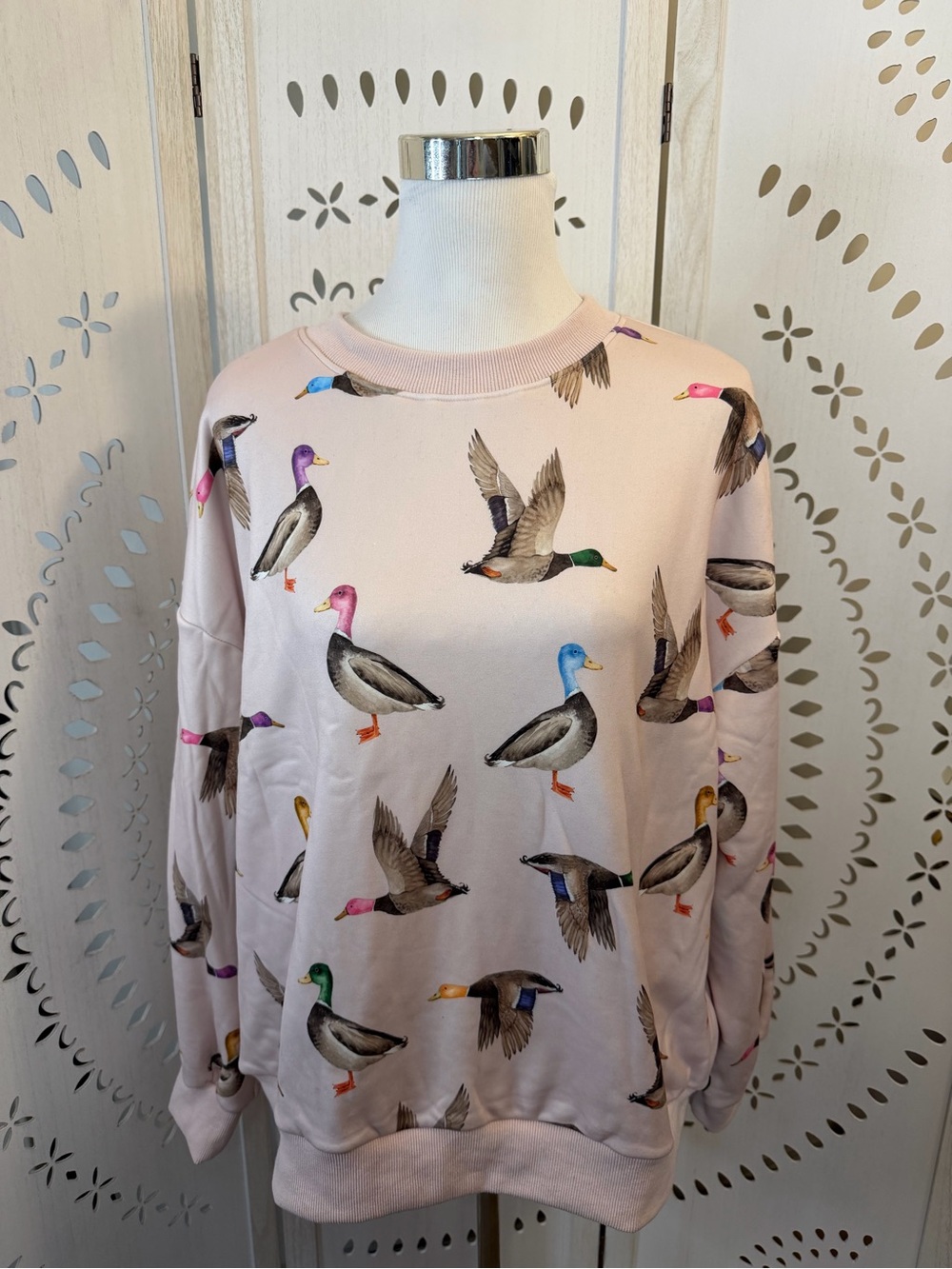 Light Pink Duck Print Pullover Sweatshirt. NWOT. - Picture 2 of 13